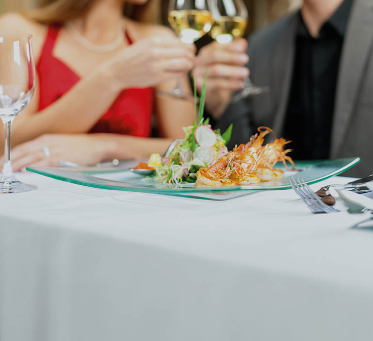 Couple restaurant